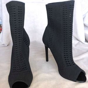 CHARLES BY CHARLES DAVID Women's Open Toe Bootie